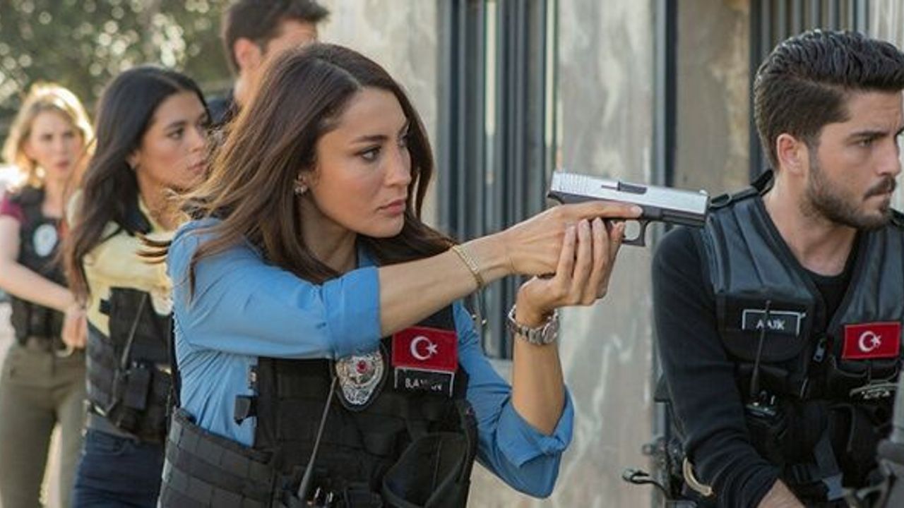 Arka Sokaklar'da heyecan bitmiyor