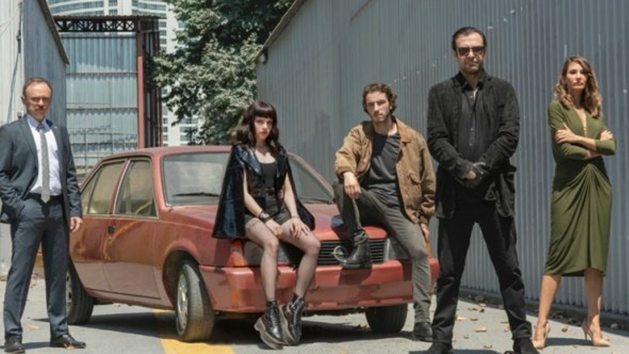 "Saygı" bugün BluTV'de yerini aldı!