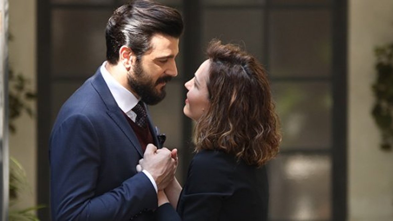 Kırmızı Oda'dan sürprizlerle dolu bir bölüm