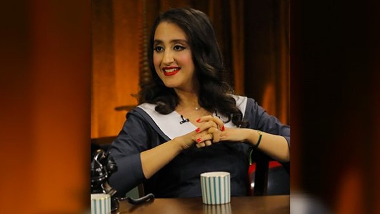 Ecem Erkek'in botoks deneyimi herkesi güldürdü