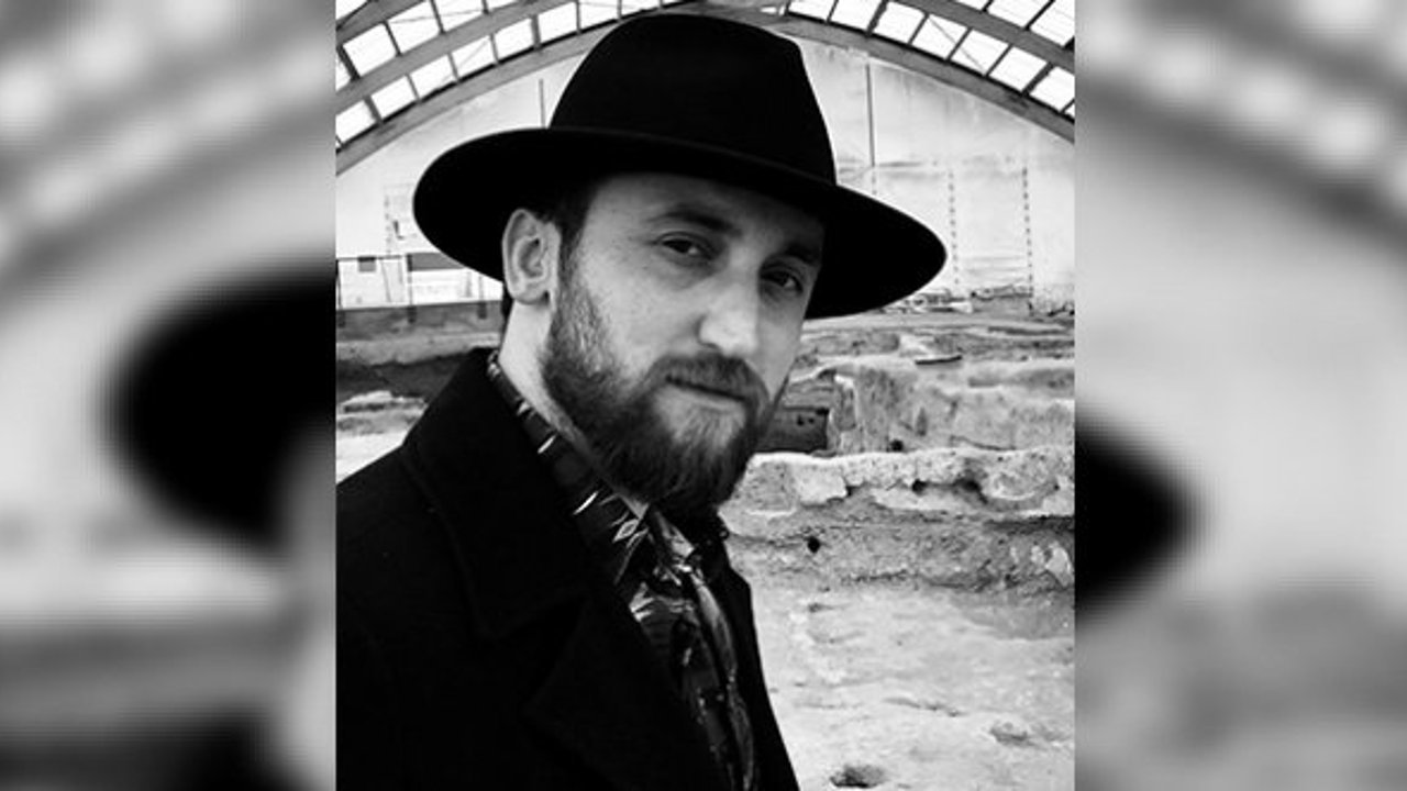 Sanatçı Alper Aydın gençlerle buluşuyor