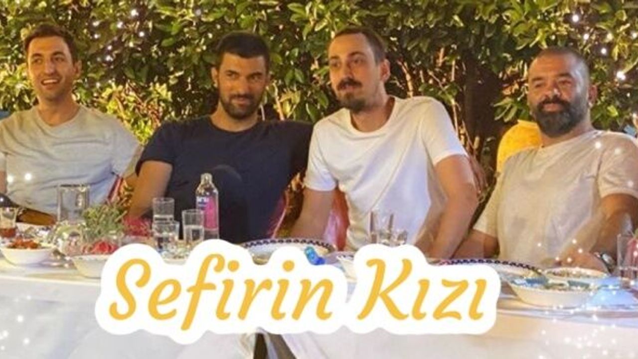 Sefirin Kızı erkeklerinden Harmandalı şov