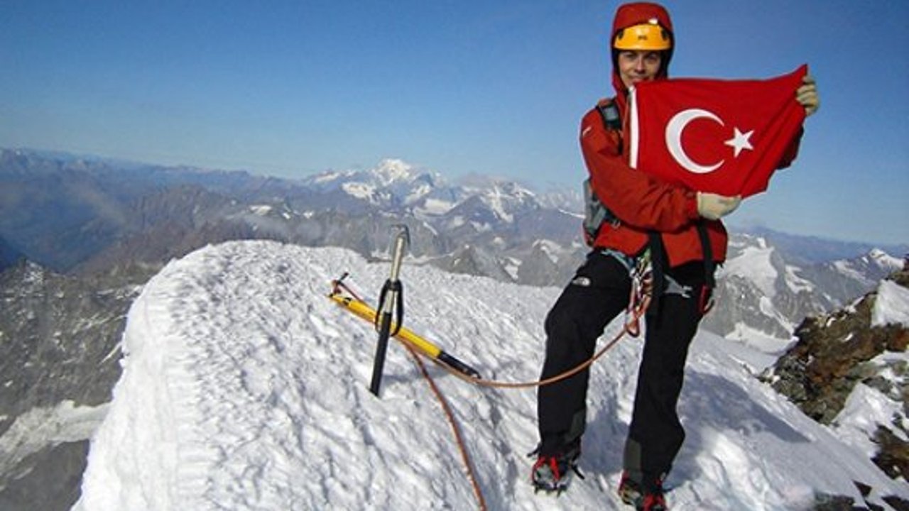 Türkiye’nin ilk ve tek kadın "Kar Leoparı"nın belgeseli çekilecek!