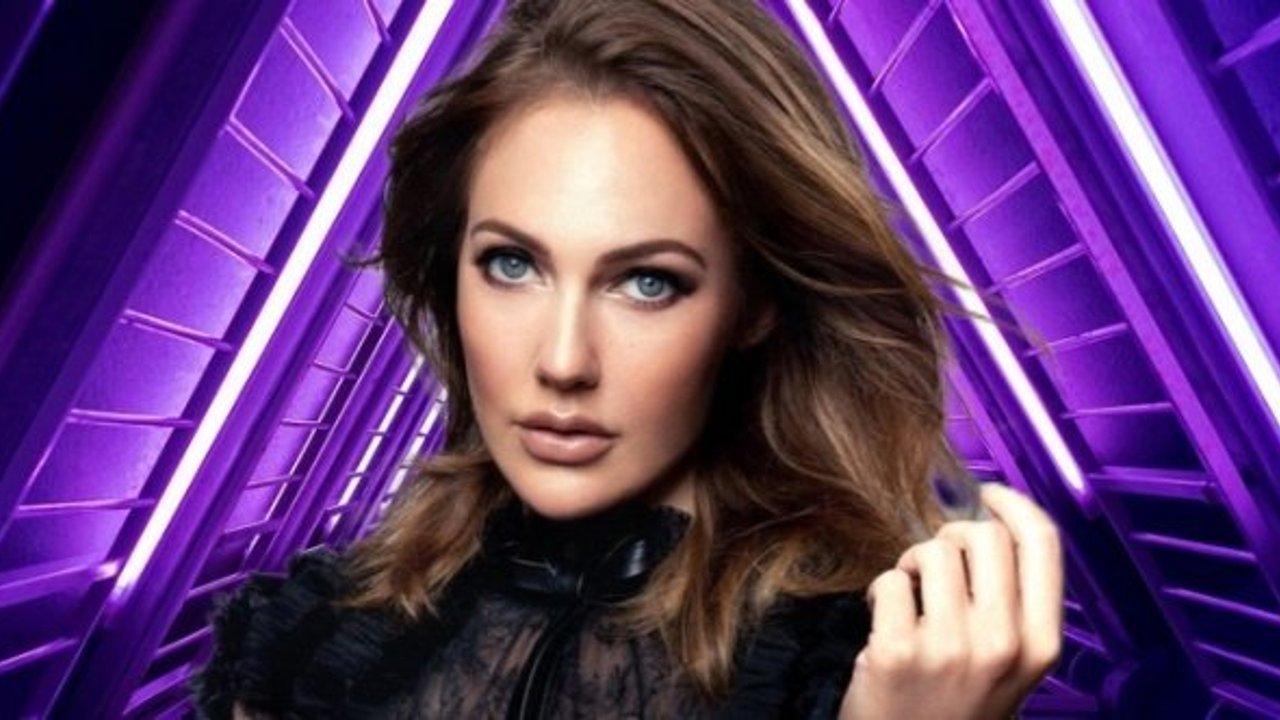 Meryem Uzerli 6 milyon liraya imza attı!