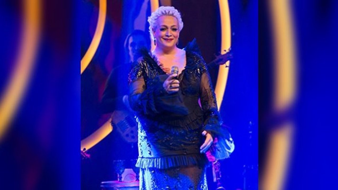 Ayta Sözeri şarkılarıyla mest etti