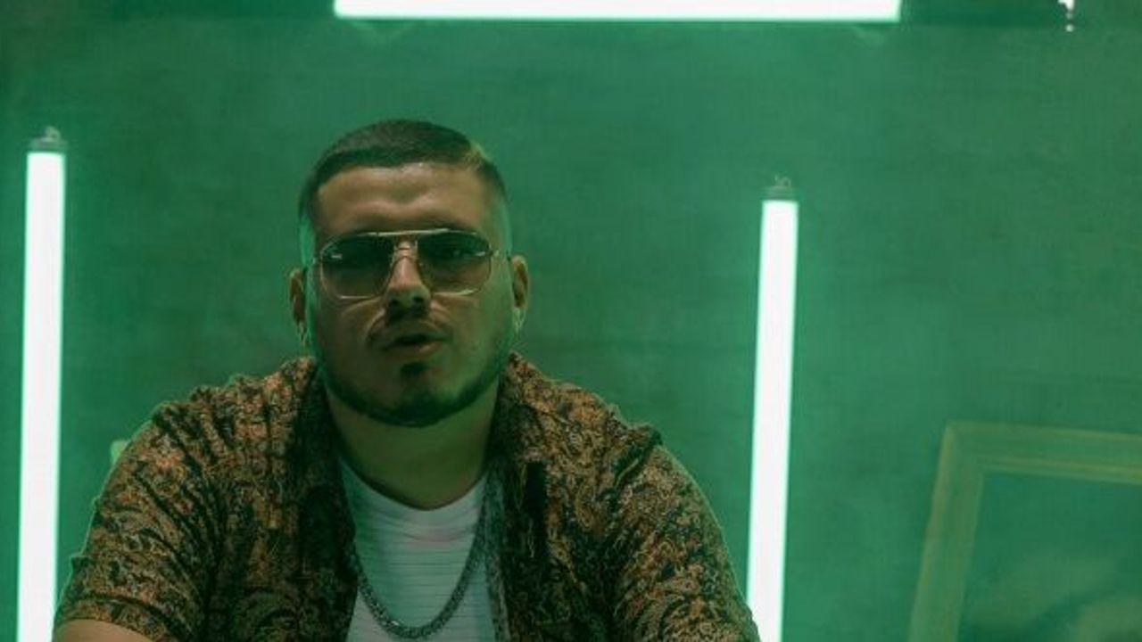 Ofsob’a yeni single  çalışması "Bu Gece"de Mvnus eşlik etti