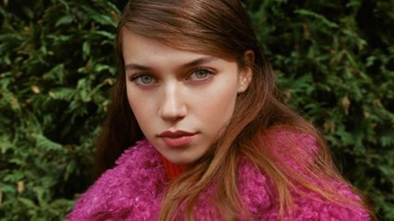 Afra Saraçoğlu depremzedelerden desteğini esirgemedi