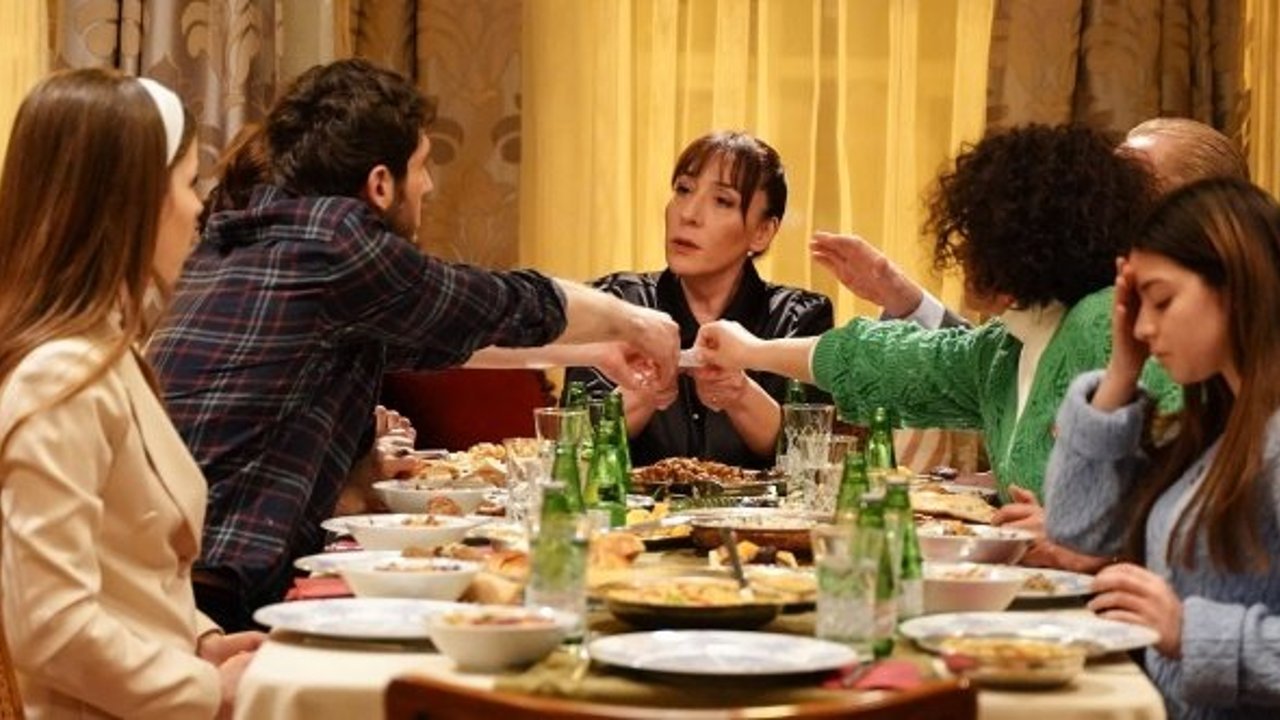 Altan ile Atakan’ın sahte evlilik protokolü ortaya çıkıyor