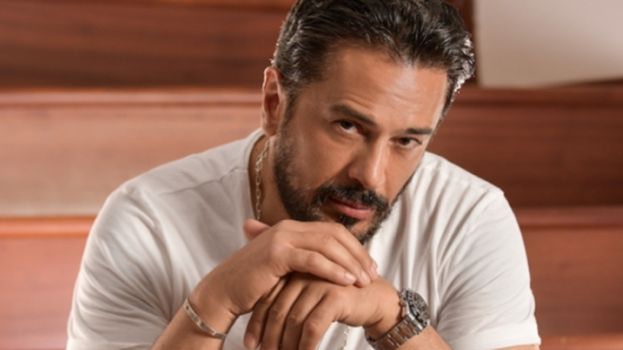 Emre Altuğ'un acı günü