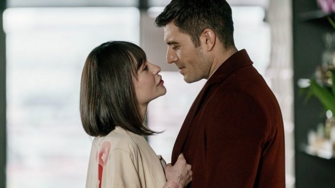 Laz Kızı’nın Hayri’yi bırakmaya niyeti yok