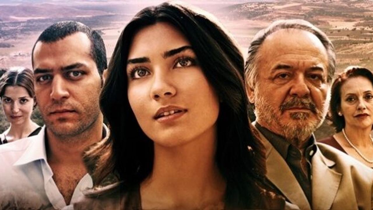 Tuba Büyüküstün ve Murat Yıldırım'ı buluşturan "Asi" Latin Amerika'da