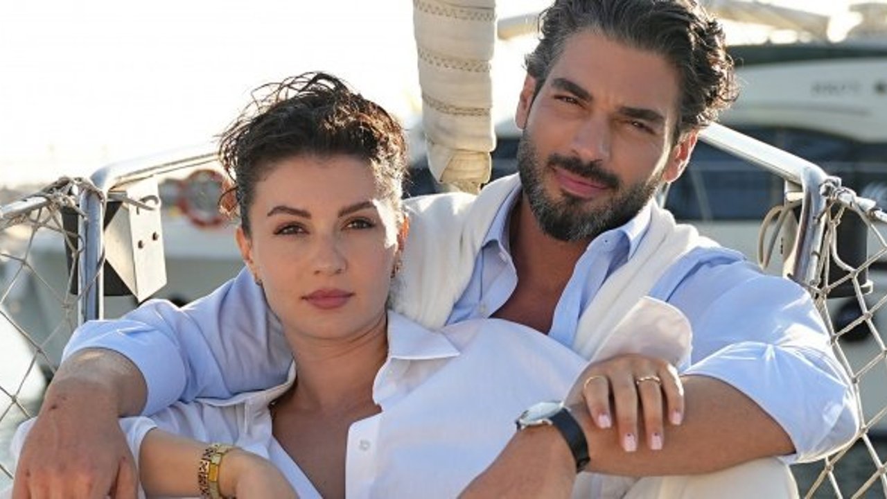 Şükrü Özyıldız ve Burcu Özberk'li "Ruhun Duymaz"dan ilk kareler geldi