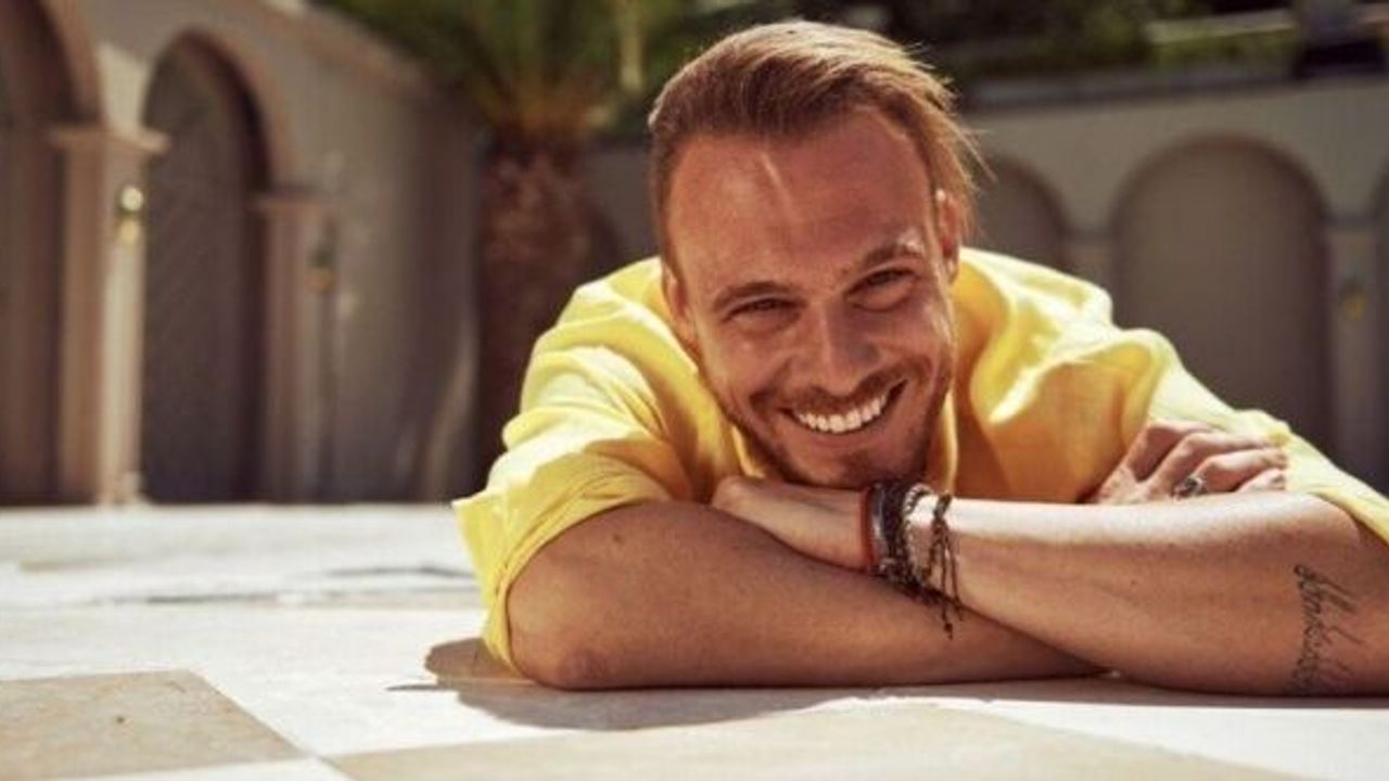 Kerem Bürsin haftalardır yerini koruyor