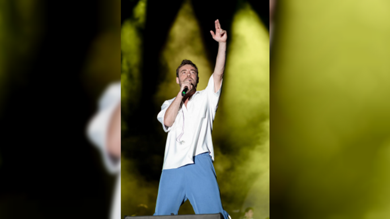 Murat Dalkılıç sahnesinde sıra dışı evlenme teklifi