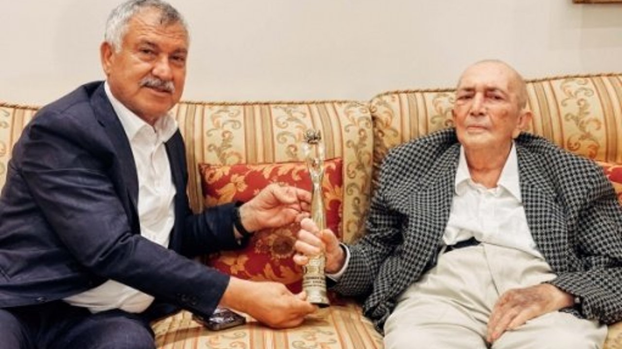 Zeydan Karalar’dan Türker İnanoğlu’na duygulandıran ziyaret