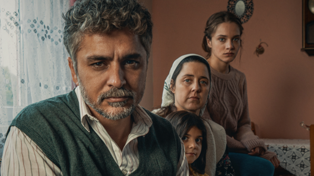 Zeki Demirkubuz'un yeni filmi "Hayat" bugün vizyonda