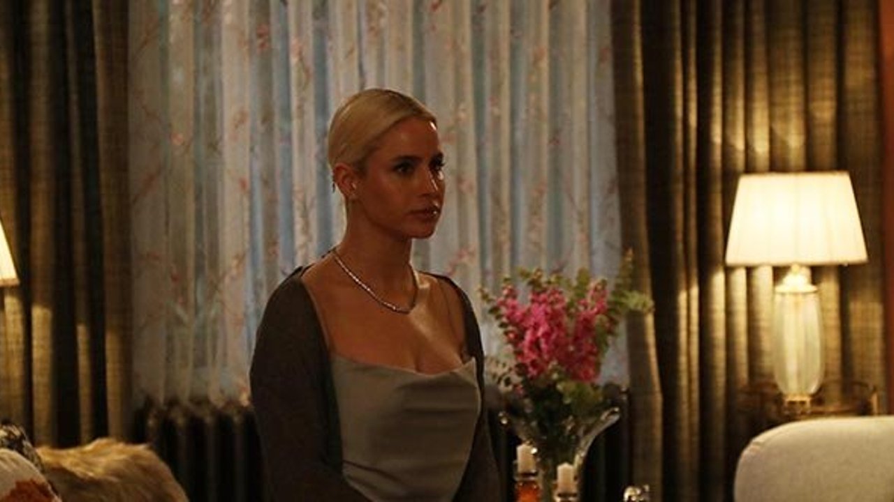 Büşra Pekin, Yaban Çiçekleri'nde şaşırtacak!