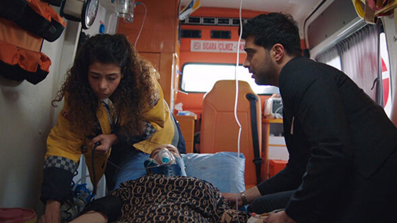 Kızılcık Şerbeti’nin  yeni bölüm tanıtımı yayınlandı!