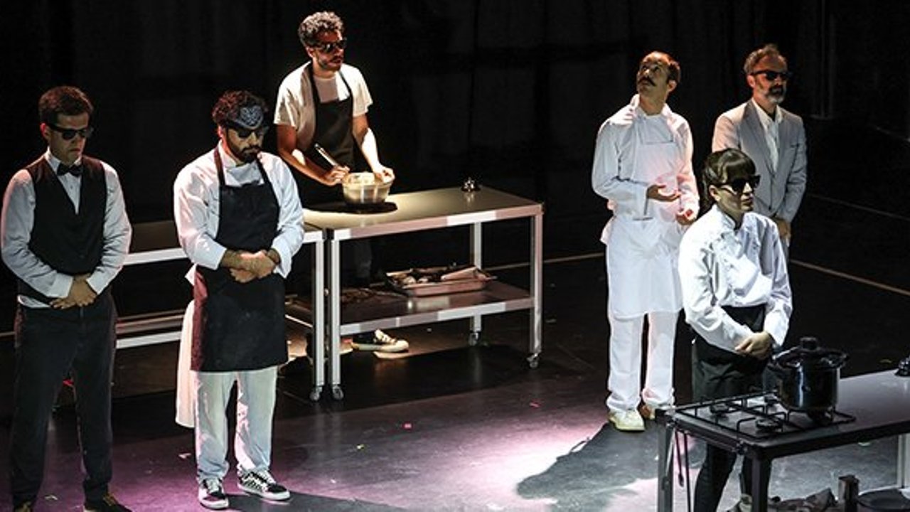 4 özgün tiyatro oyunu seyirciyle buluştu!