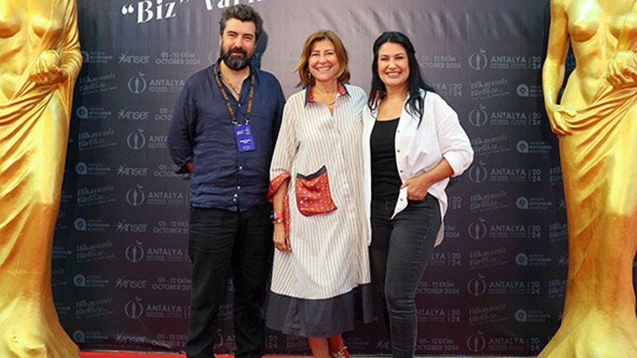 Elif Dağdeviren'in 'Umut Oyunu' galasını Altın Portakal'da yaptı