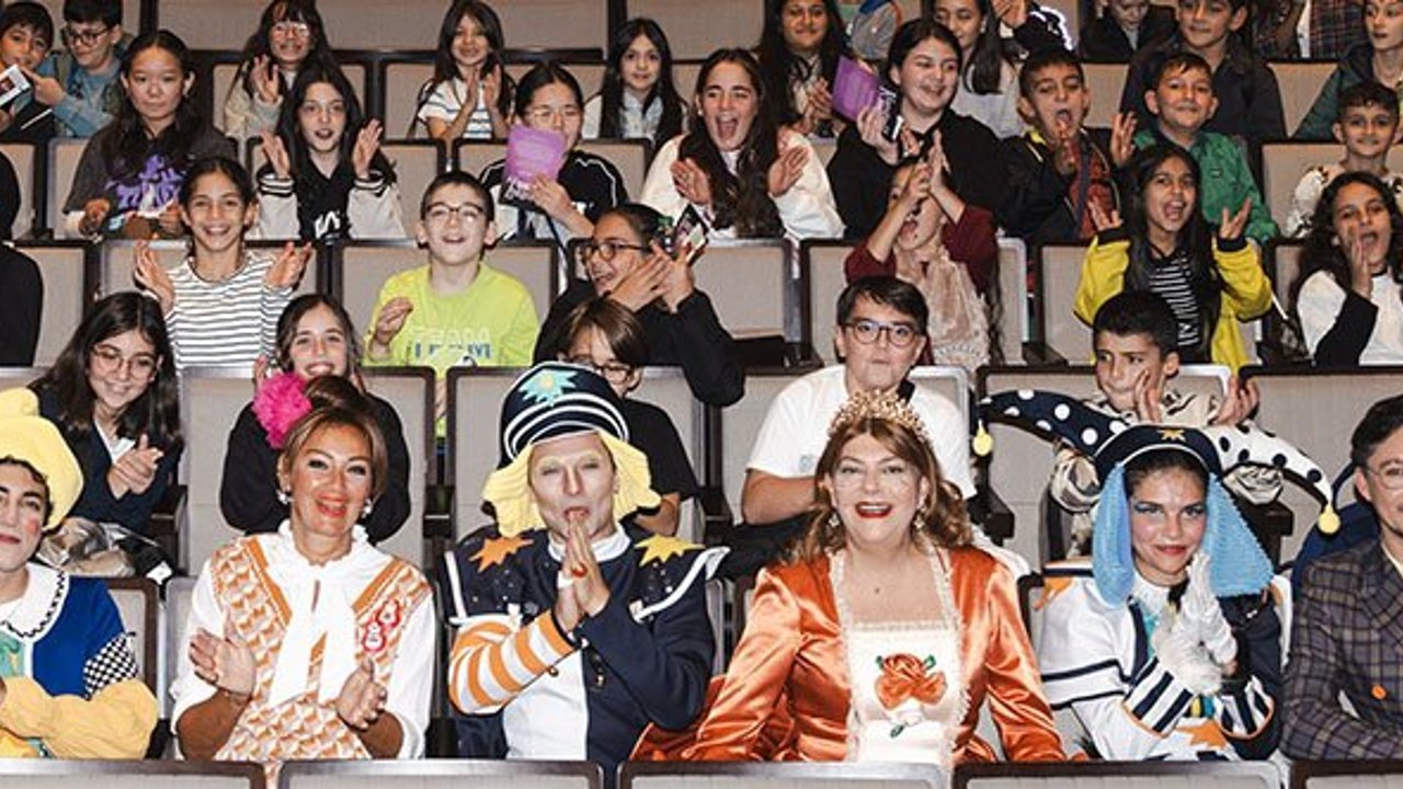 “İlk Tiyatrom, İlk Konserim” projesi çocukları sanatla tanıştırıyor