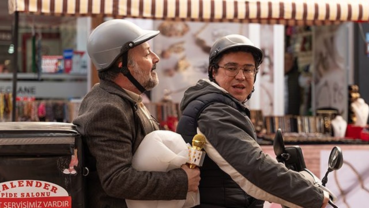 Tolga Çevik ve İbrahim Büyükak'ı buluşturan ‘Kalender Pide'den kareler