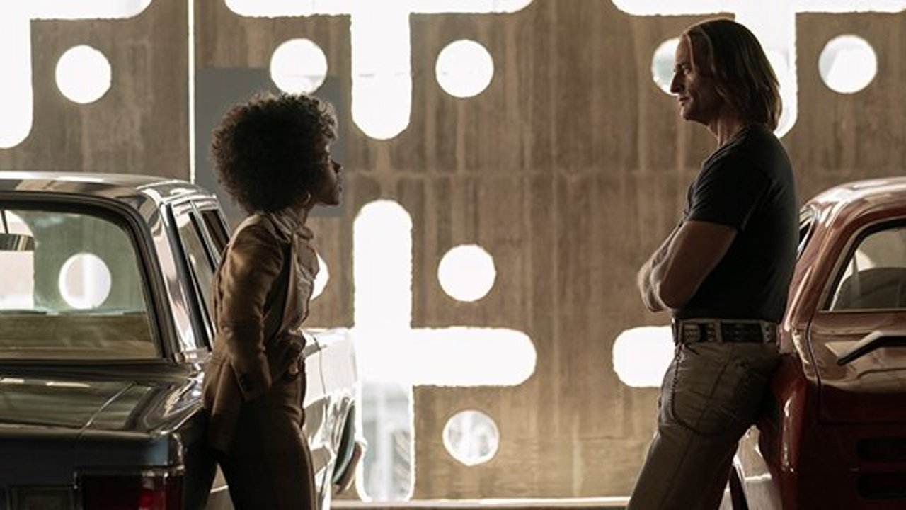 Max, yeni dizisi Duster'dan fragman yayınladı