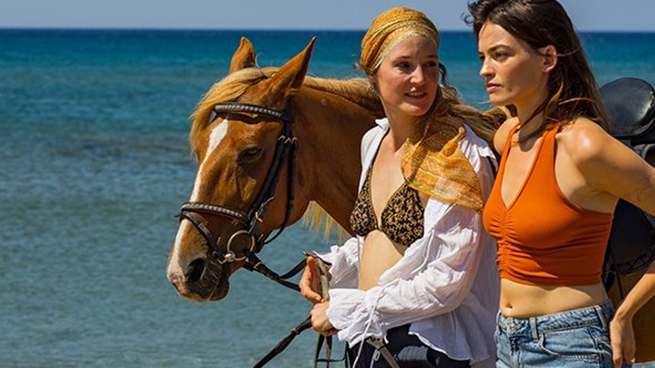 Bir anne ile kız öyküsü "Sıcak Süt" MUBİ'de