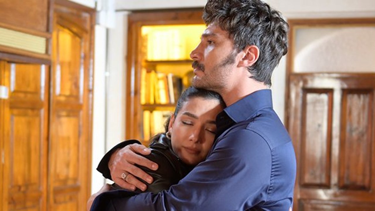 Melek söylediği yalanın bedelini ağır ödeyecek!