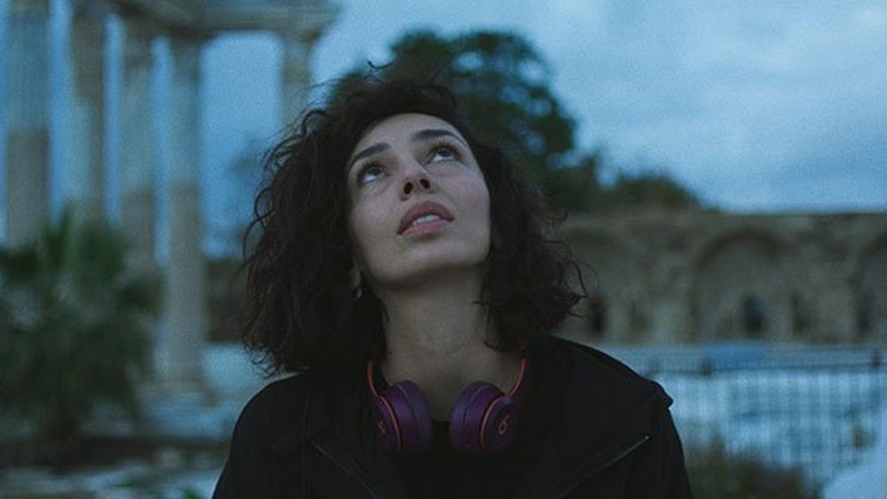 GÜNDÜZ APOLLON GECE ATHENA 27 Mart'ta MUBİ'de!