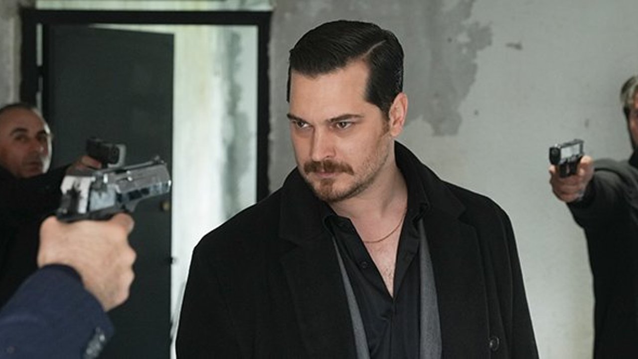 Eşref kendisine kurulan tuzaktan nasıl kurtulacak?