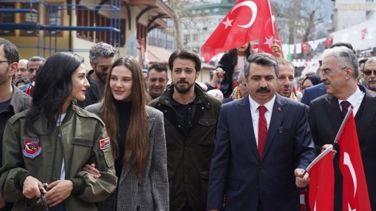 Kuruluş Orhan’a Bursa'da yoğun ilgi