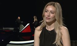 Kızlar Kenan'ın köşelerini yumuşattı!