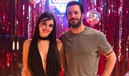Hande Erçel Ve Barış Arduç'un yer aldığı Aşkı Hatırla dizisinin çekimleri tamamlandı