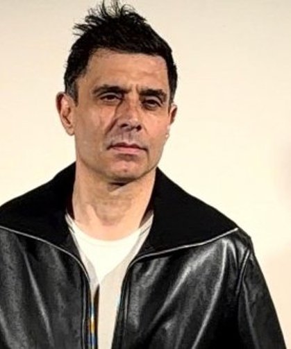 Cansel Elçin’den Paris çıkartması