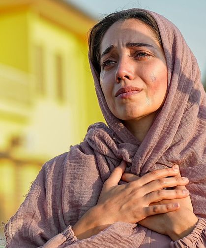 “Sevdan Bir Ateş”te Özge Özacar, güzellik kaygısını bir kenara bıraktı!