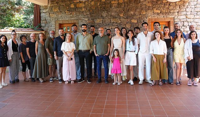 "Sevdan Bir Ateş" ekibi okuma provasında!