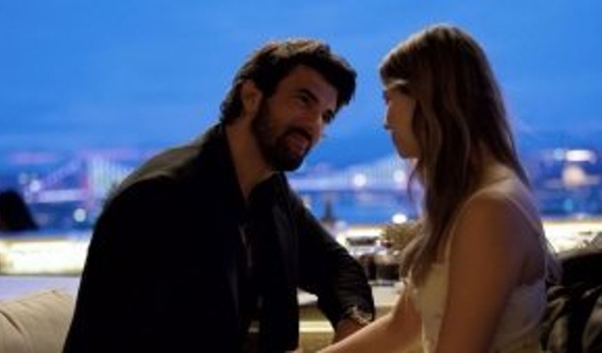 Afra Saraçoğlu ve Engin Akyürek Go Türkiye'de