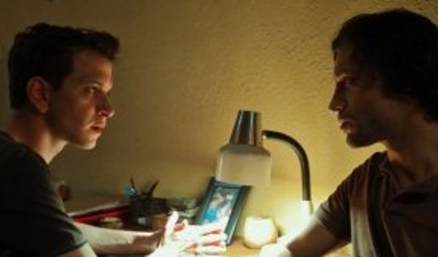 Emin Alper Kurak Günler filminden yeni bir sahne yayınladı!