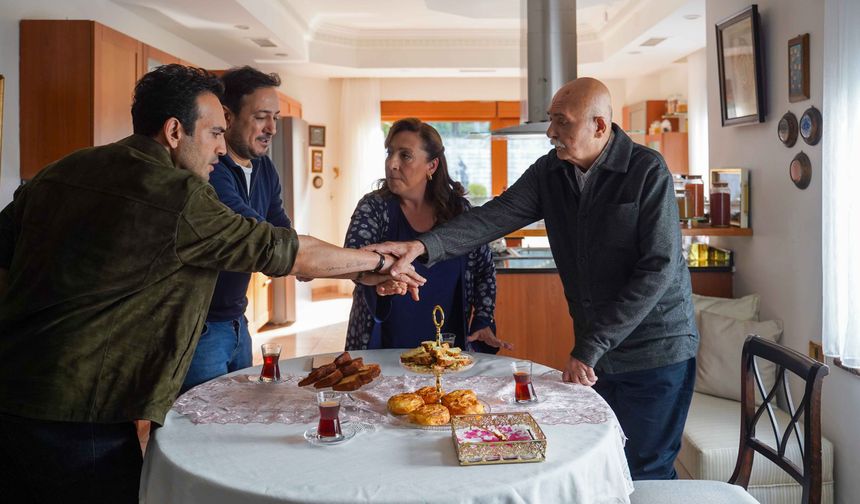 Sitare ve Feryal arasındaki gerilim büyüyor