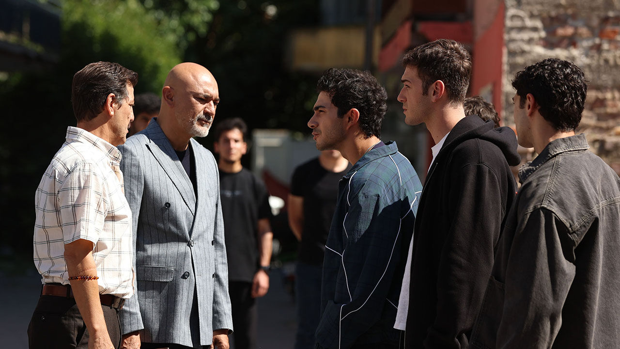 Hamle sırası Emir'de!