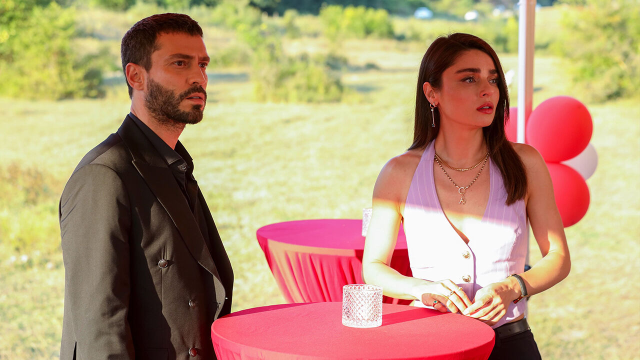 Defne ve Kadir'in aşkı çıkmaza giriyor!